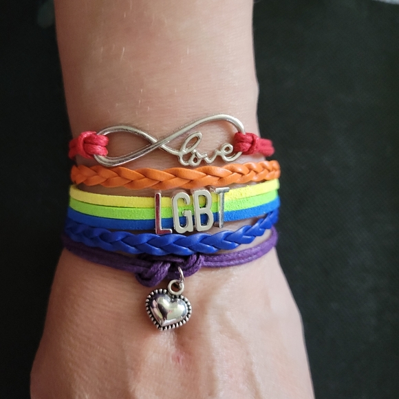Pride Rainbow Infinity Love heart bracelet - Picture 6 of 7